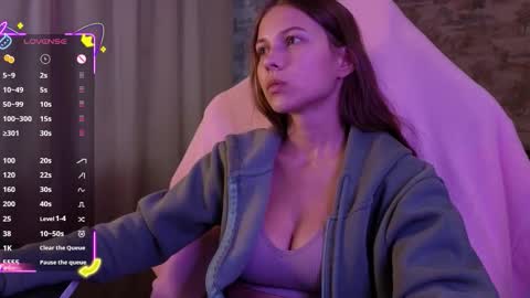 Emma online show from 12-14-25, 11:48