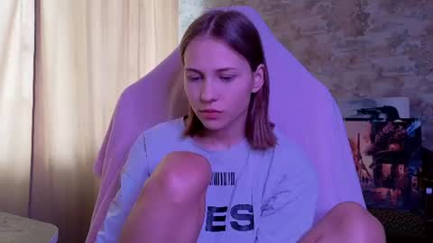Emma online show from 07-06-26, 12:57