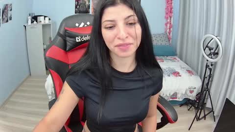 Snapshot of small_horny_girl chatting on 09-24-25, 07:55 small_horny_girl online show from 09-24-25, 07:55