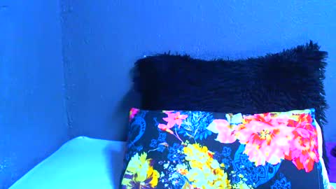 smallboobsxx online show from 07-04-26, 05:13