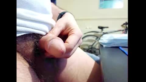 Small Hairy Uncut online show from 04-01-26, 12:11