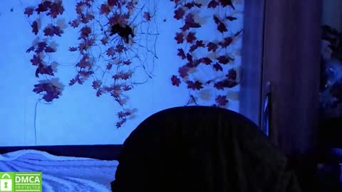 smallimpmeili online show from 11-23-25, 06:30