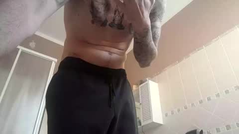 smallone8825 online show from 04-11-26, 09:35