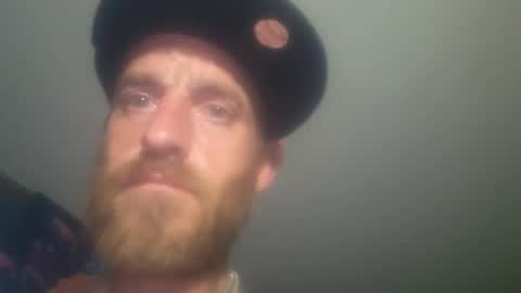 Snapshot of smallpackage1983 chatting on 11-17-25, 07:47 smallpackage1983 online show from 11-17-25, 07:47