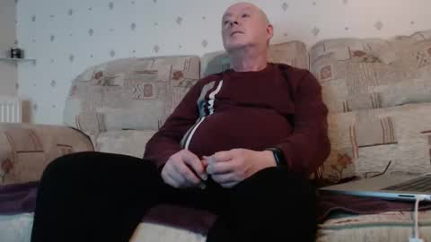 Snapshot of smallsteve562 chatting on 02-25-26, 08:18 Steve online show from 02-25-26, 08:18