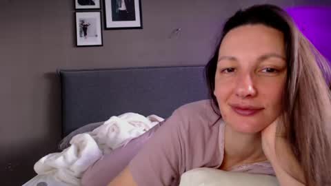 Anna no bbbbybybbabebyy just Anna. And dont call me mom please. online show from 02-20-25, 06:28