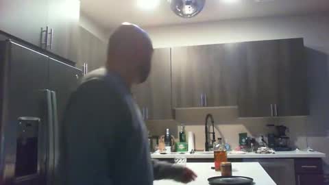 smashing_machine_412 online show from 01-02-25, 02:43