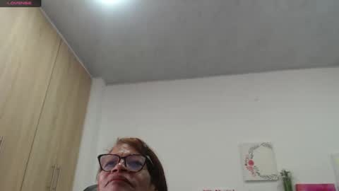 Smileth online show from 11-11-25, 01:22