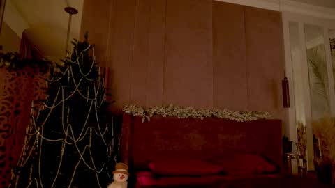 Mia online show from 01-11-26, 05:01