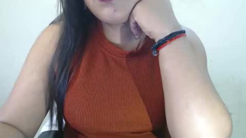 Snapshot of smiley_queen99 chatting on 05-01-26, 10:09 smiley online show from 05-01-26, 10:09