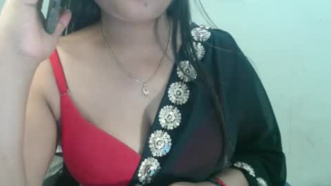 Snapshot of smiley_queen99 chatting on 05-06-26, 04:45 smiley online show from 05-06-26, 04:45