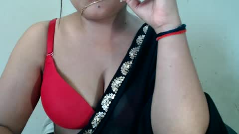 smiley online show from 06-27-26, 04:17