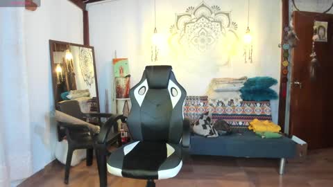 Snapshot of smilingsalor chatting on 12-16-24, 03:40 SmilingSalor online show from 12-16-24, 03:40