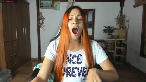 Snapshot of smilingsalor chatting on 02-26-25, 11:26 SmilingSalor online show from 02-26-25, 11:26