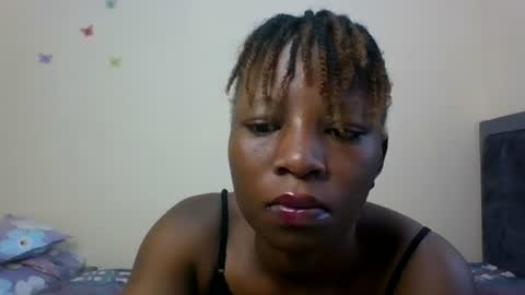 Snapshot of smillingmachine chatting on 06-19-26, 09:57 terry online show from 06-19-26, 09:57
