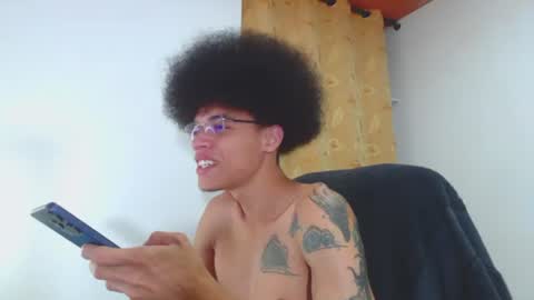 Snapshot of smith_gael chatting on 06-16-26, 12:35 Smith Gael online show from 06-16-26, 12:35