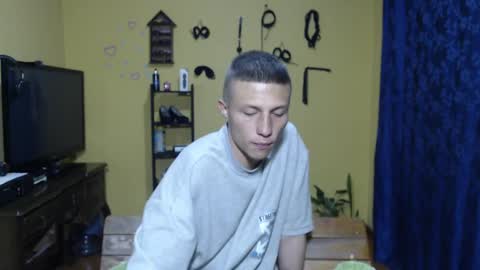 Snapshot of smith_lechosoxxx chatting on 09-19-25, 06:04 smith_lechosoxxx online show from 09-19-25, 06:04