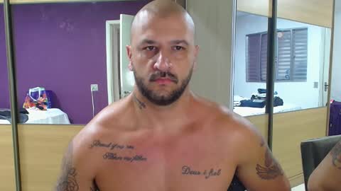 Snapshot of smithduke chatting on 12-03-24, 01:10 smithduke online show from 12-03-24, 01:10