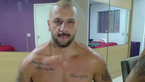 Snapshot of smithduke chatting on 02-20-25, 04:07 smithduke online show from 02-20-25, 04:07