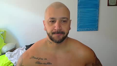 Snapshot of smithduke chatting on 09-14-25, 01:21 smithduke online show from 09-14-25, 01:21