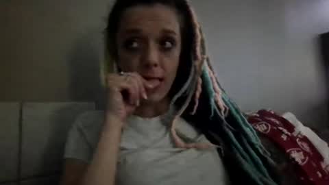 Snapshot of smokeingbitch420 chatting on 06-17-26, 08:50 love bug online show from 06-17-26, 08:50