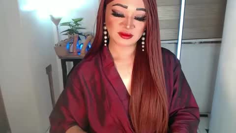Snapshot of smokeprincess chatting on 01-06-25, 05:49 Amanda online show from 01-06-25, 05:49