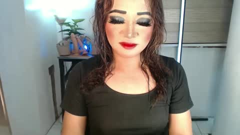 Snapshot of smokeprincess chatting on 01-21-25, 06:43 Amanda online show from 01-21-25, 06:43