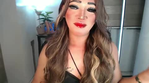 Snapshot of smokeprincess chatting on 01-22-25, 05:59 Amanda online show from 01-22-25, 05:59
