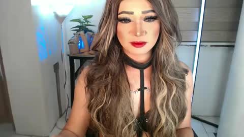 Snapshot of smokeprincess chatting on 01-31-25, 07:40 Amanda online show from 01-31-25, 07:40