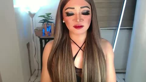 Snapshot of smokeprincess chatting on 02-19-25, 08:52 Amanda online show from 02-19-25, 08:52