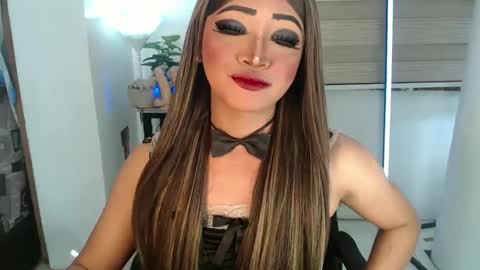 Snapshot of smokeprincess chatting on 02-25-25, 11:55 Amanda online show from 02-25-25, 11:55