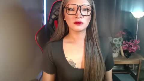 Snapshot of smokeprincess chatting on 09-08-25, 09:58 Amanda online show from 09-08-25, 09:58