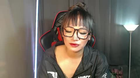 Snapshot of smokeprincess chatting on 09-18-25, 09:28 Amanda online show from 09-18-25, 09:28