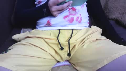 Snapshot of smoker2929 chatting on 12-02-25, 04:51 smoker2929 online show from 12-02-25, 04:51