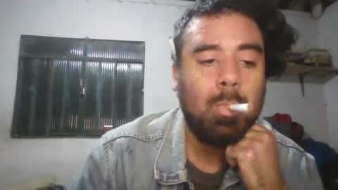 Snapshot of smokers_lounge chatting on 06-13-26, 11:35 smokers_lounge online show from 06-13-26, 11:35