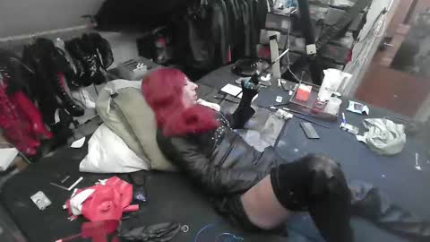 smokeslut365 online show from 09-26-25, 11:09