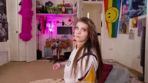 Snapshot of smokihippi chatting on 12-14-25, 10:09 Big Dawg online show from 12-14-25, 10:09