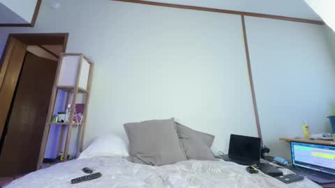 Carolina online show from 11-29-25, 03:37