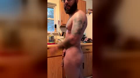 Snapshot of smoothnutz83 chatting on 04-21-26, 11:05 Smoothnutz83 online show from 04-21-26, 11:05