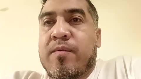 Snapshot of smoothstrik3r chatting on 03-15-26, 05:35 smoothstrik3r online show from 03-15-26, 05:35
