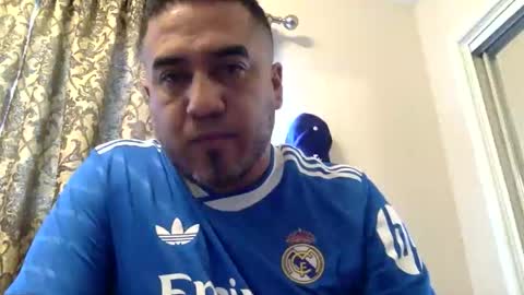 Snapshot of smoothstrik3r chatting on 03-19-26, 04:33 smoothstrik3r online show from 03-19-26, 04:33