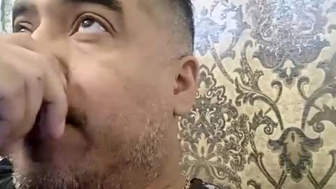 Snapshot of smoothstrik3r chatting on 05-19-26, 06:36 smoothstrik3r online show from 05-19-26, 06:36