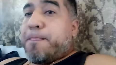 Snapshot of smoothstrik3r chatting on 06-14-26, 07:27 smoothstrik3r online show from 06-14-26, 07:27