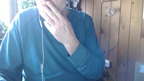 Snapshot of sn0man69 chatting on 01-18-26, 05:28 sn0man69 online show from 01-18-26, 05:28