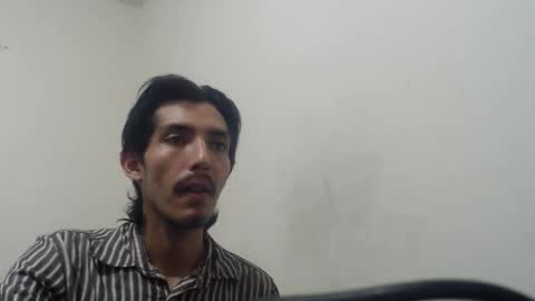 Snapshot of snackontime19 chatting on 05-09-26, 02:17 snackontime19 online show from 05-09-26, 02:17