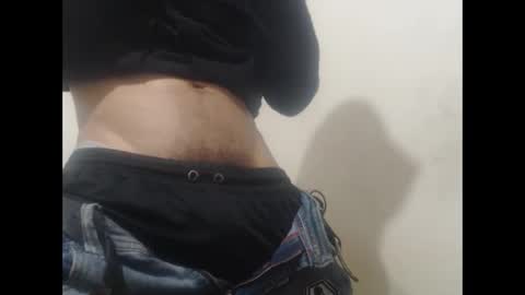 Snapshot of snackontime19 chatting on 05-28-26, 03:37 snackontime19 online show from 05-28-26, 03:37