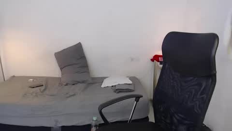 snak_master1 online show from 09-18-25, 05:59