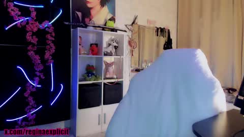 Reeginaaaaa online show from 04-10-26, 10:03