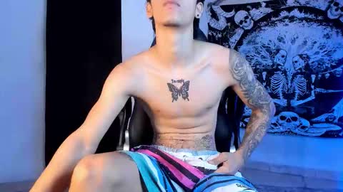 snakebutterfly online show from 02-06-26, 04:43