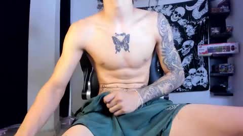 snakebutterfly online show from 03-04-26, 03:18